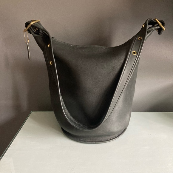 Vintage Black Leather Coach Bucket Bag - Picture 1 of 9
